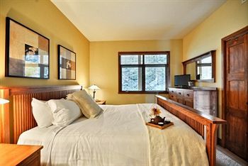 Laltitude Tremblant Sunstar Hotel Mont-Tremblant Bagian luar foto